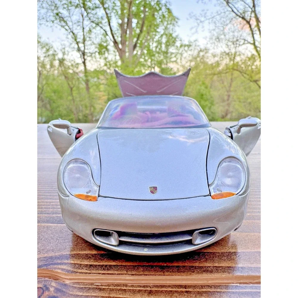 Porsche Boxster 1:18 Diecast Model Car Maisto Silver Convertible Special Edition